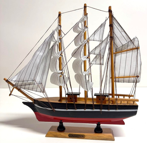Segelschiff aus holz - aus,